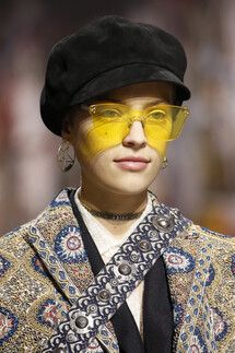 Details Christian Dior , Details Dior Fall 2018 Ready-to-Wear , Детали показа Кристиан Диор , Детали показа Диор осень зима 2018 , Fashion show , неделя моды в Париже , PFW , Мария Грация Кьюри , Mainstyles